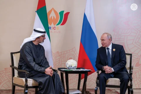 Das Treffen von Scheich Khalid und dem Präsidenten Russlands; ein Wendepunkt in den internationalen Beziehungen