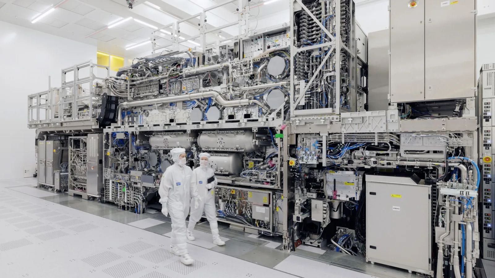 TSMC و ASML: دو زمانی متفاوت در دنیای فناوری