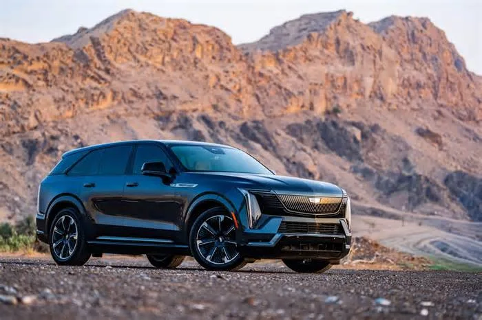کادیلاک با معرفی Escalade IQ به بازار SUV های الکتریکی می‌آید