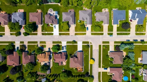 Home Sales in the U.S. Reach Lowest Level in 14 Months