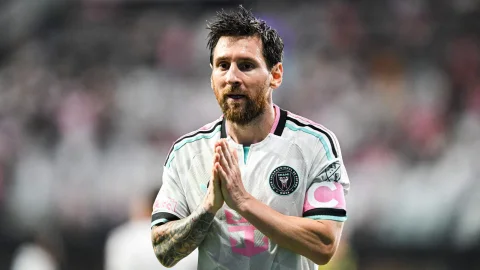 ليونيل ميسي في سعيه للفوز بالبطولة مع إنتر ميامي في كأس الأبطال