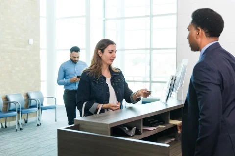 كيف تغلق حسابك البنكي؟ دليل خطوة بخطوة مع نصائح رئيسية