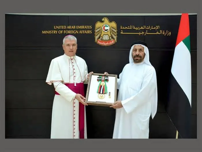 Sheikh Mohammed bin Zayed awards the Zayed II First Class Medal to the Vatican Ambassador