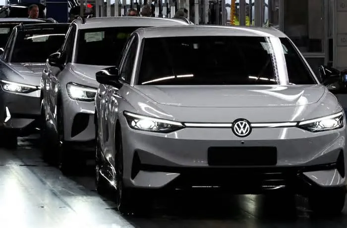 Volkswagen از کاهش 11.4 میلیارد دلاری در سود خود خبر داد