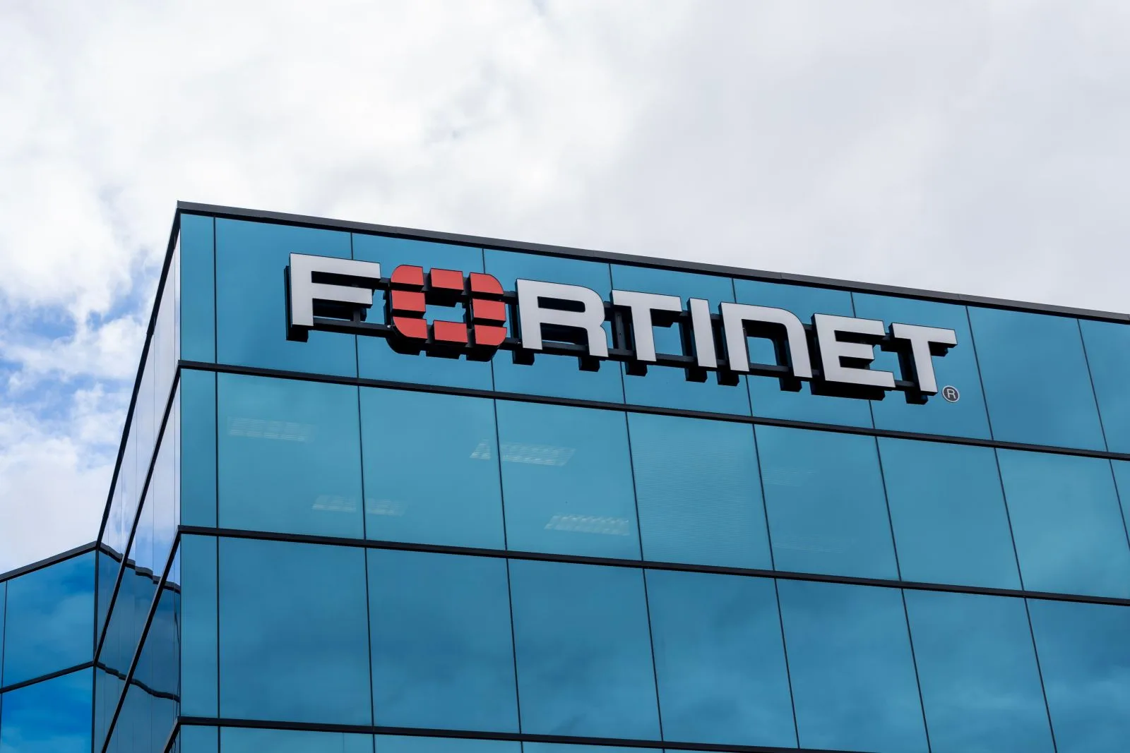 آیا سهام Fortinet از S&P 500 پیشی گرفته است؟