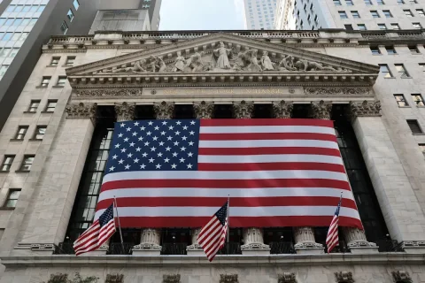 بازار سهام در اوج: افزایش چشمگیر داو، S&P 500 و نزدک با وجود فشارهای CPI