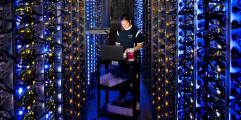 Google با راه‌حلی ۱۵ میلیارد دلاری، بحران انرژی هوش مصنوعی را حل می‌کند