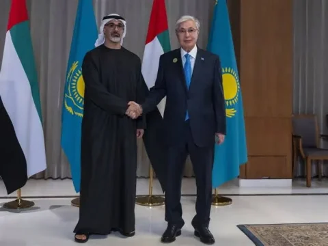 Treffen des Kronprinzen von Abu Dhabi und des Präsidenten von Kasachstan: Ein Wandel in den bilateralen Beziehungen