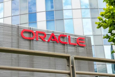 آیندهٔ سهام Oracle: پیش‌بینی‌های جنجالی برای ORCL
