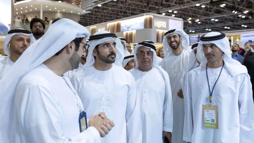 الشيخ حمدان يزور سوق السفر العربي 2026 في دبي