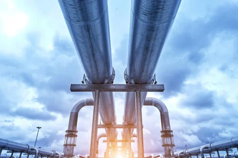 لماذا الاستثمار في Energy Transfer و Enterprise Products يحمل تعقيدات خفية؟