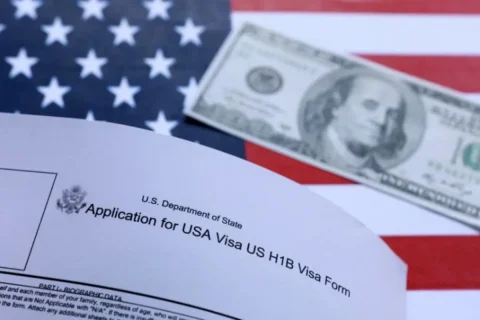 Trump-Regierung: Ende der Frist für H-1B-Visuminhaber nach Verlust des Arbeitsplatzes