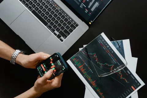 Explosive Growth of Robinhood's Revenue; Will This Trend Continue?