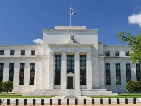 زيادة سعر الفائدة من قبل الاحتياطي الفيدرالي الأمريكي بمقدار 25 نقطة أساس