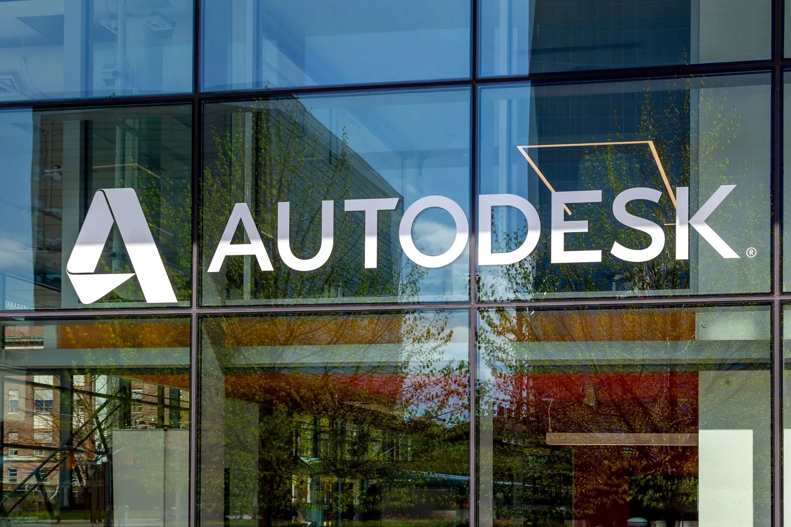 آیا سهام Autodesk از شاخص داو جونز عقبافتاده است؟