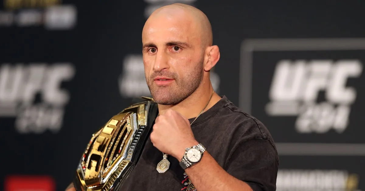 الکساندر ولکانوسکی به عنوان قهرمان UFC به ابوظبی بازمی‌گردد